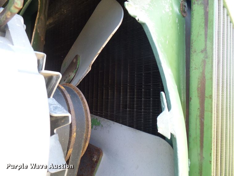 image for item DD6041 1973 John Deere 4430 tractor