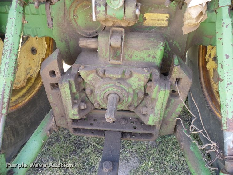 image for item DD6041 1973 John Deere 4430 tractor
