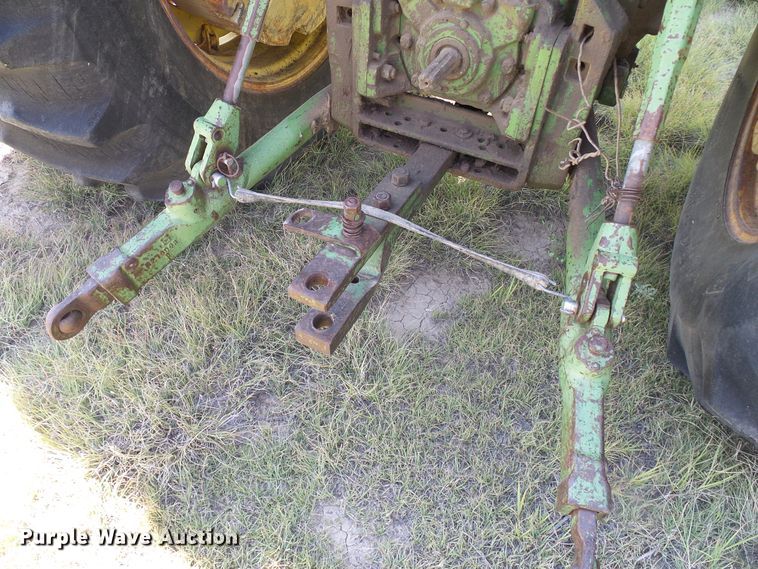 image for item DD6041 1973 John Deere 4430 tractor