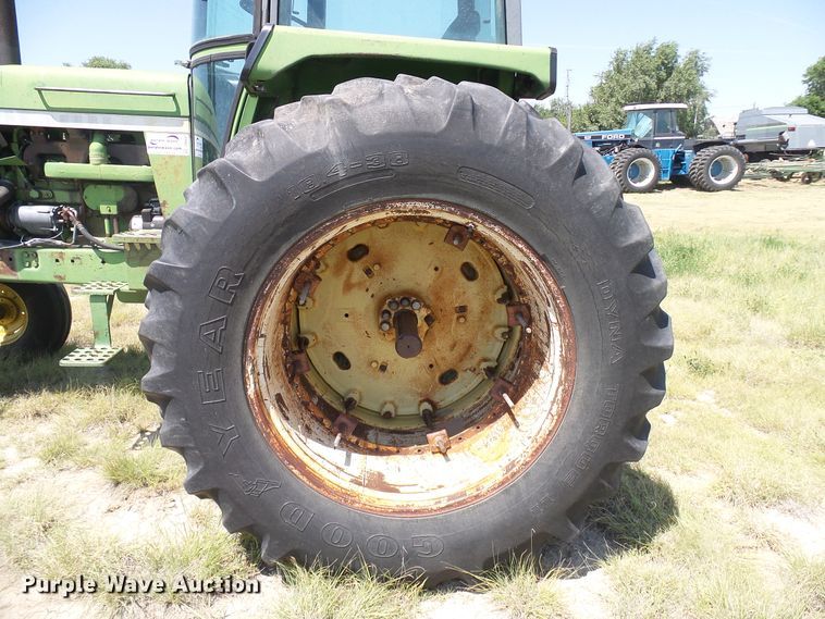 image for item DD6041 1973 John Deere 4430 tractor