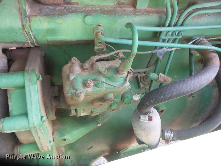 image for item DD6300 1972 John Deere 2030 tractor
