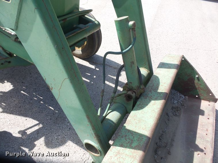 image for item DD6300 1972 John Deere 2030 tractor