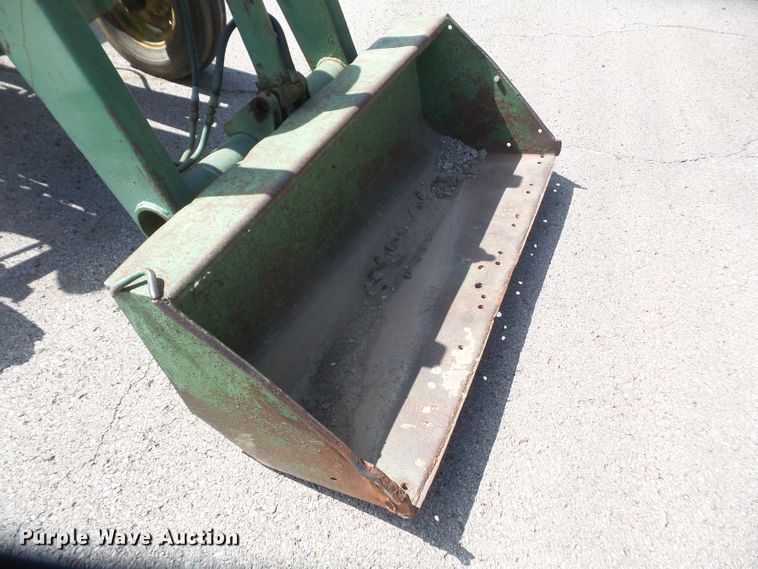 image for item DD6300 1972 John Deere 2030 tractor