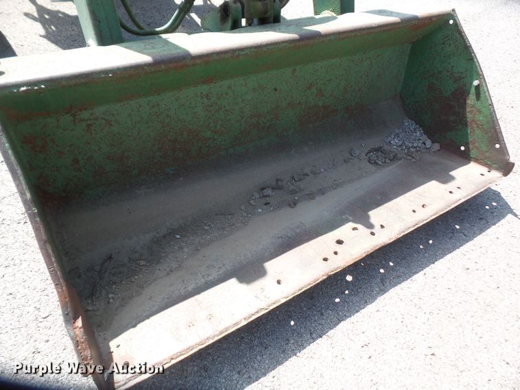 image for item DD6300 1972 John Deere 2030 tractor