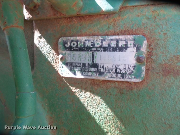 image for item DD6300 1972 John Deere 2030 tractor