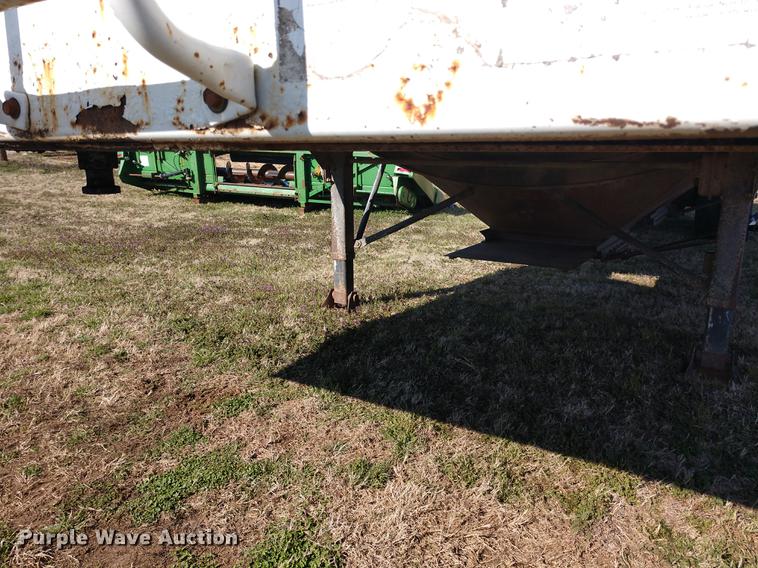 image for item DD6951 2001 Jet double hopper bottom grain trailer