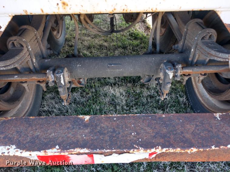 image for item DD6951 2001 Jet double hopper bottom grain trailer