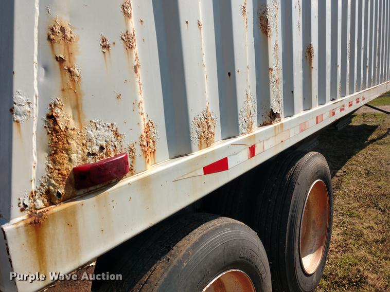 image for item DD6951 2001 Jet double hopper bottom grain trailer
