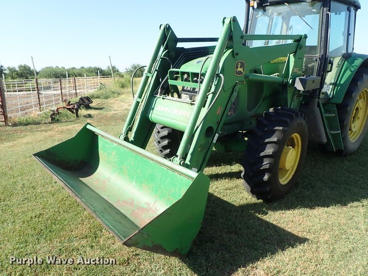 image for item DE5485 2005 John Deere 6615 MFWD tractor