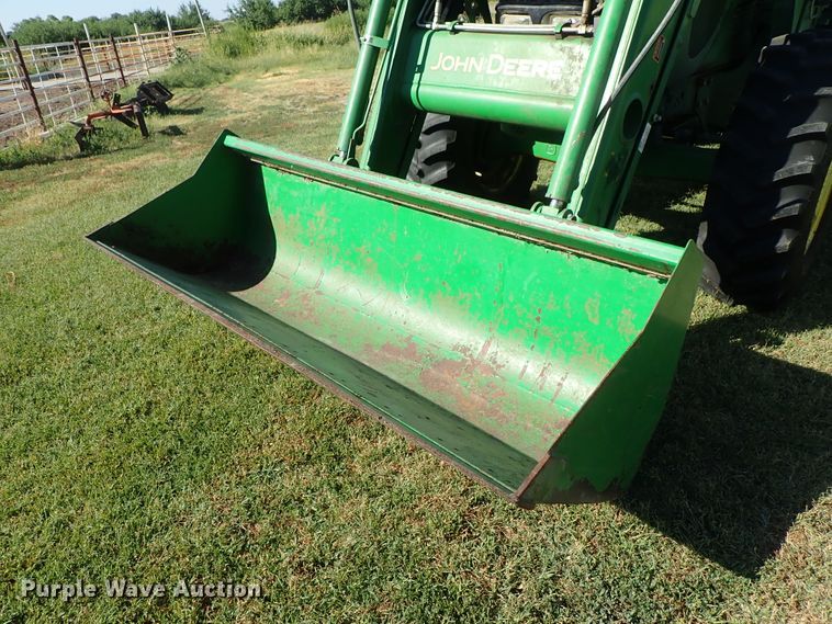 image for item DE5485 2005 John Deere 6615 MFWD tractor