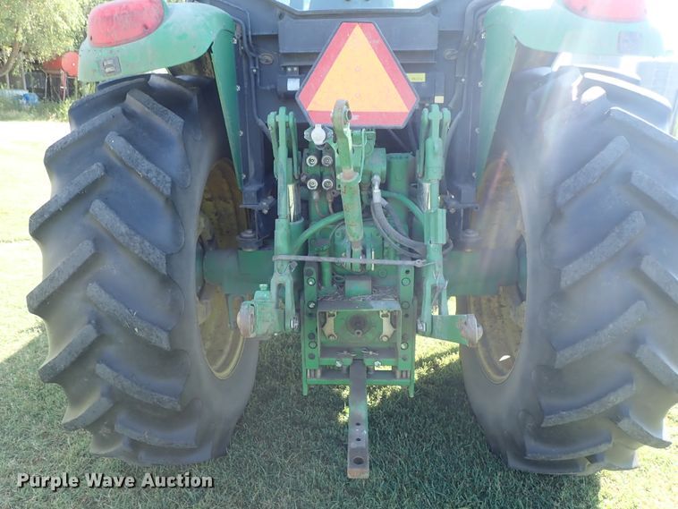 image for item DE5485 2005 John Deere 6615 MFWD tractor