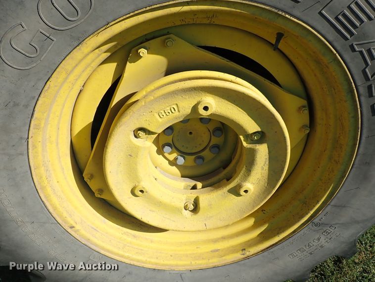 image for item DE5485 2005 John Deere 6615 MFWD tractor