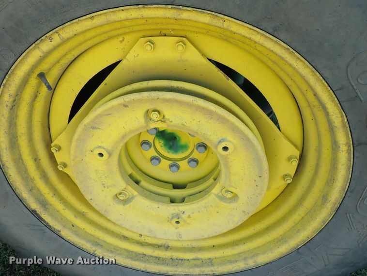 image for item DE5485 2005 John Deere 6615 MFWD tractor