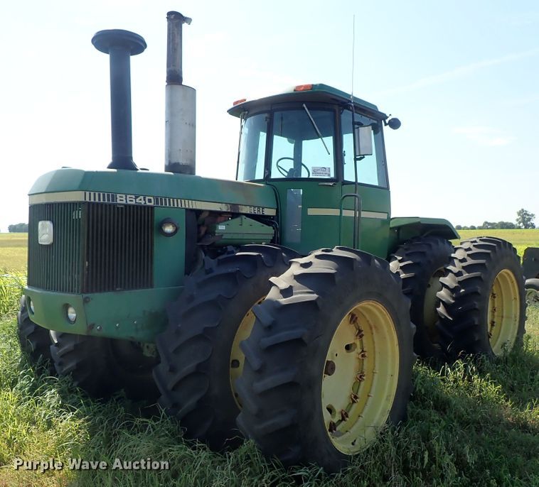 image for item DE5490 1981 John Deere 8640 4WD tractor