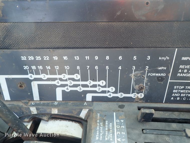 image for item DE5490 1981 John Deere 8640 4WD tractor