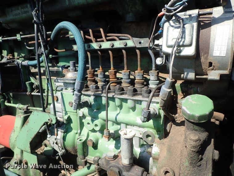 image for item DE5490 1981 John Deere 8640 4WD tractor