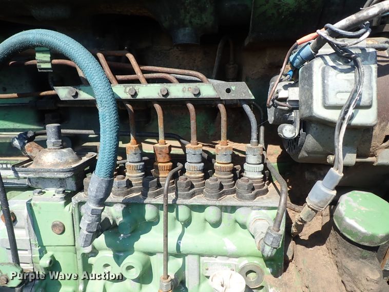 image for item DE5490 1981 John Deere 8640 4WD tractor