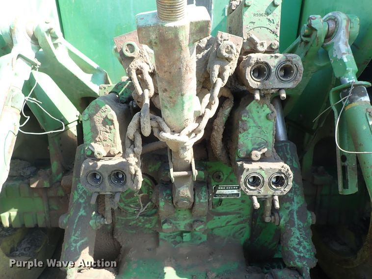 image for item DE5490 1981 John Deere 8640 4WD tractor