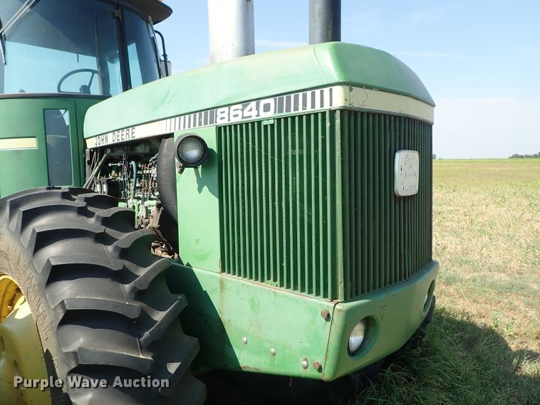 image for item DE5490 1981 John Deere 8640 4WD tractor