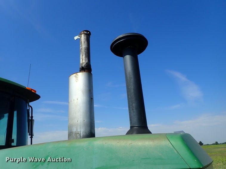 image for item DE5490 1981 John Deere 8640 4WD tractor