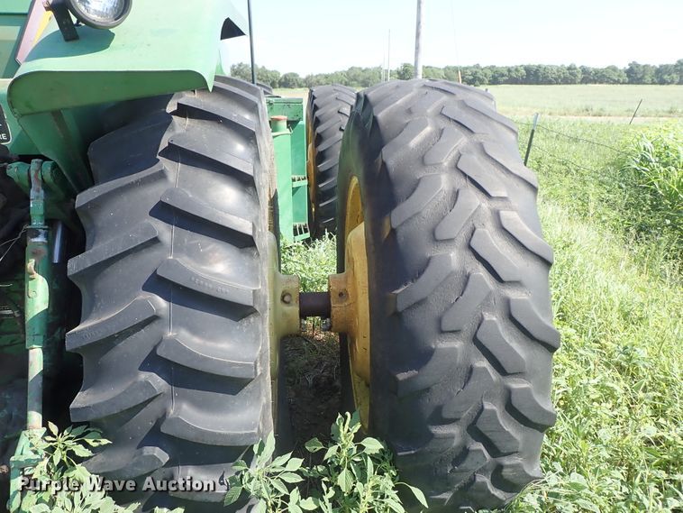 image for item DE5490 1981 John Deere 8640 4WD tractor