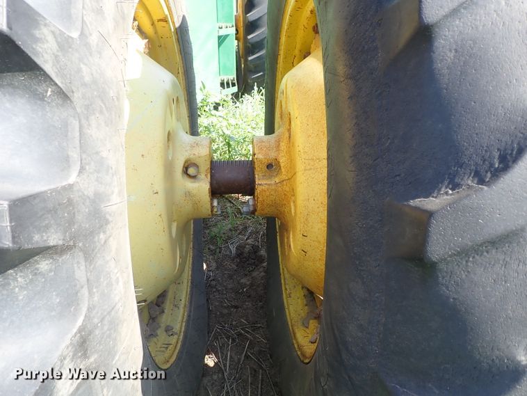 image for item DE5490 1981 John Deere 8640 4WD tractor