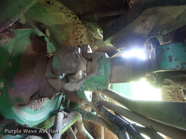 image for item DE5490 1981 John Deere 8640 4WD tractor