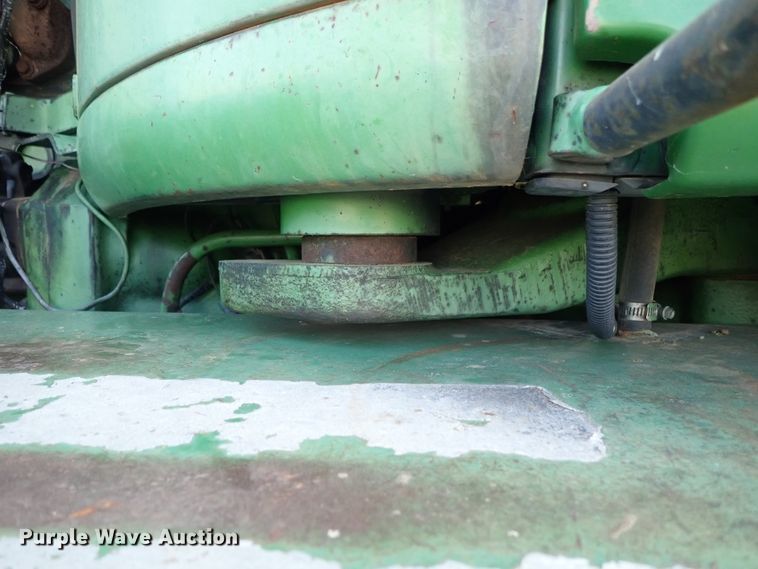 image for item DE5490 1981 John Deere 8640 4WD tractor