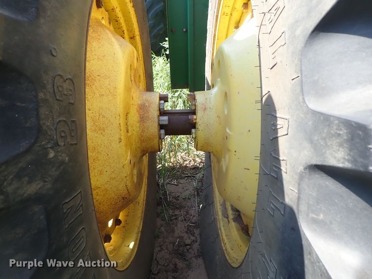 image for item DE5490 1981 John Deere 8640 4WD tractor