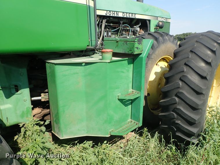 image for item DE5490 1981 John Deere 8640 4WD tractor