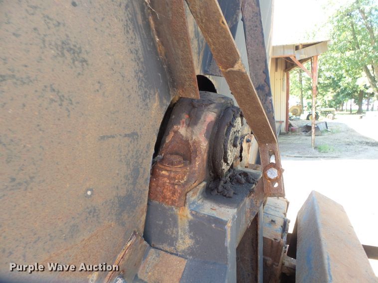 image for item DE7921 Adams fertilizer blender