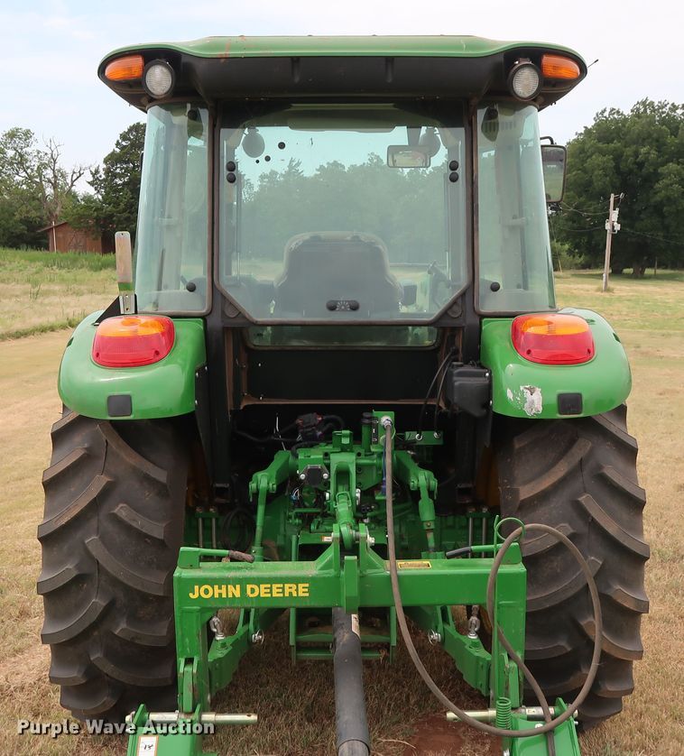 image for item DG4094 2017 John Deere 5075E MFWD tractor