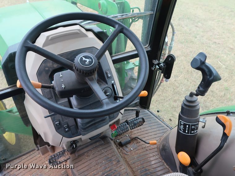 image for item DG4094 2017 John Deere 5075E MFWD tractor