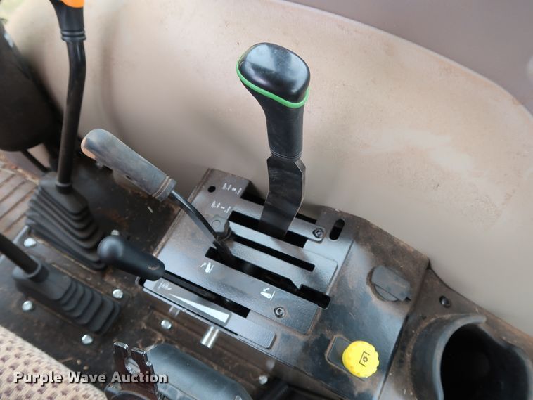 image for item DG4094 2017 John Deere 5075E MFWD tractor