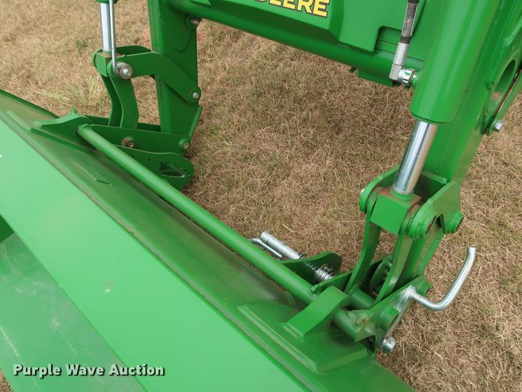 image for item DG4094 2017 John Deere 5075E MFWD tractor