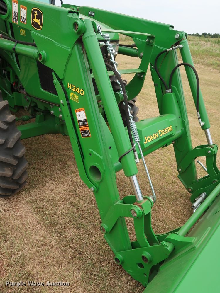 image for item DG4094 2017 John Deere 5075E MFWD tractor