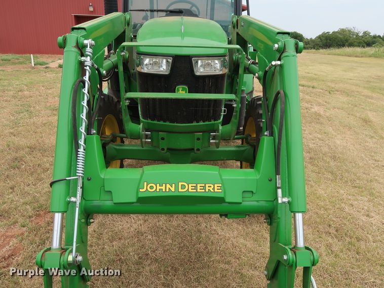 image for item DG4094 2017 John Deere 5075E MFWD tractor
