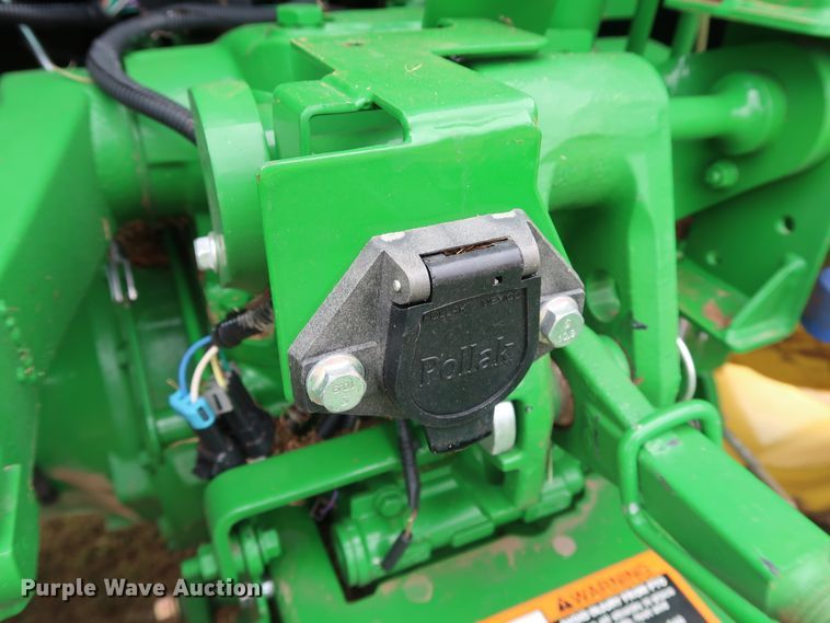 image for item DG4094 2017 John Deere 5075E MFWD tractor
