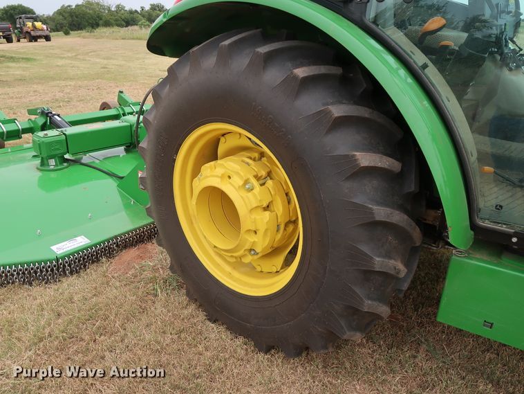 image for item DG4094 2017 John Deere 5075E MFWD tractor