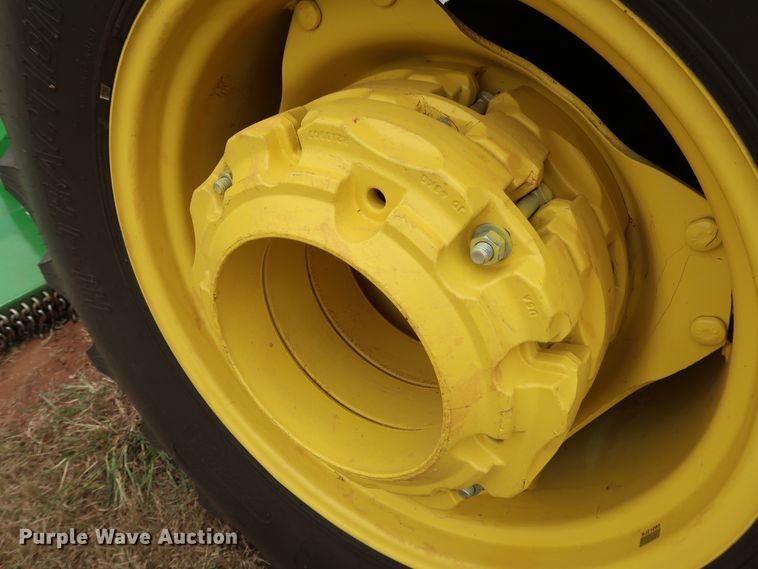 image for item DG4094 2017 John Deere 5075E MFWD tractor