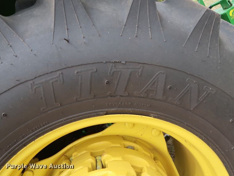 image for item DG4094 2017 John Deere 5075E MFWD tractor