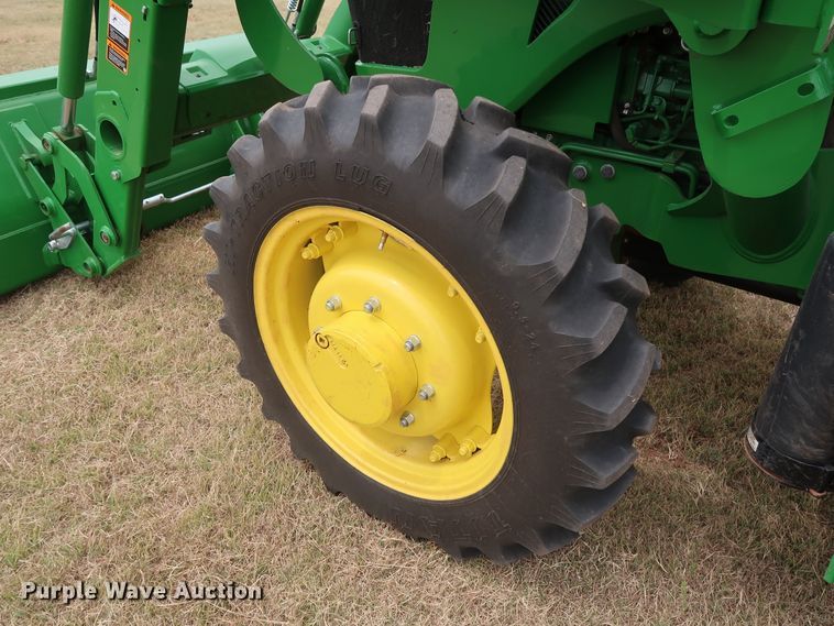 image for item DG4094 2017 John Deere 5075E MFWD tractor