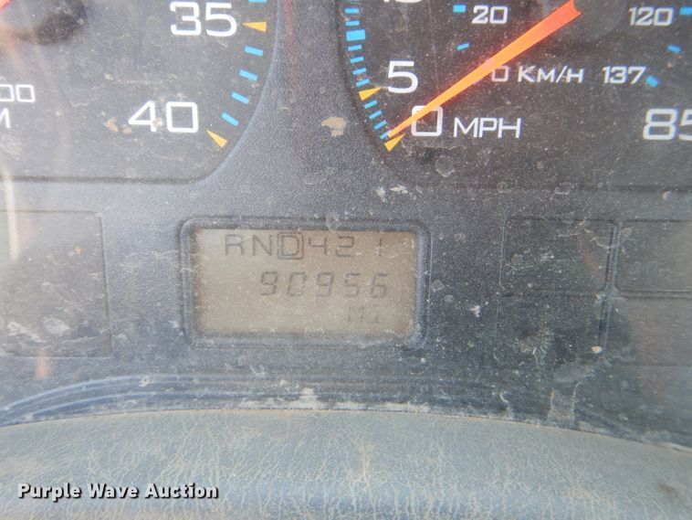 image for item DG4789 2007 International 4200 flatbed truck