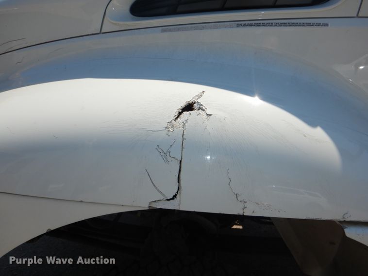 image for item DG4789 2007 International 4200 flatbed truck