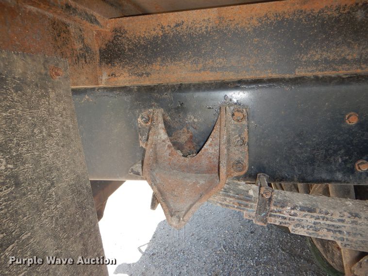 image for item DG4789 2007 International 4200 flatbed truck