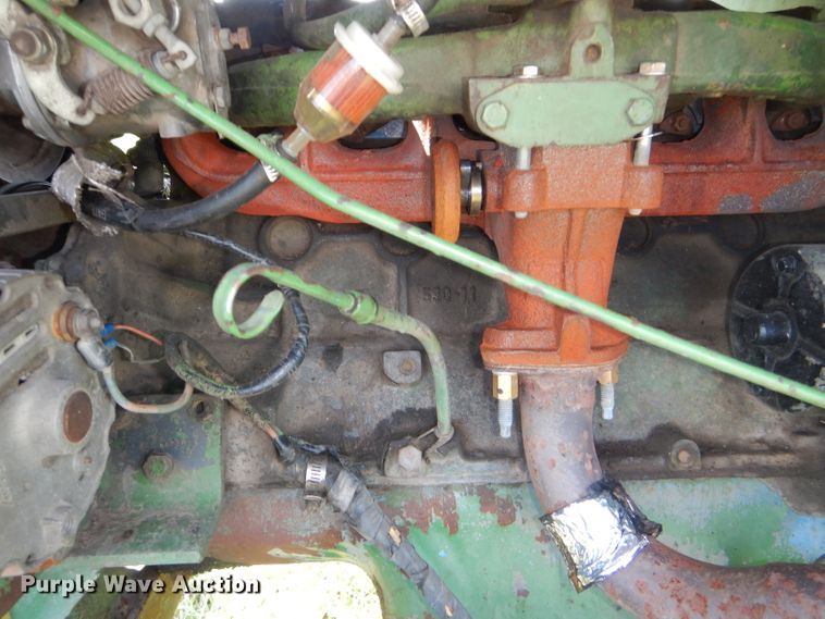 image for item DG4820 1975 John Deere 2250 windrower