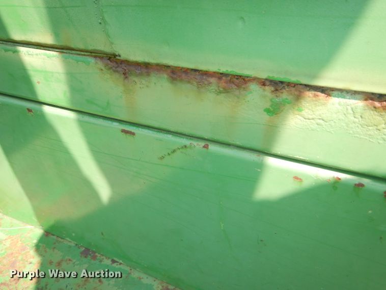 image for item DG4820 1975 John Deere 2250 windrower