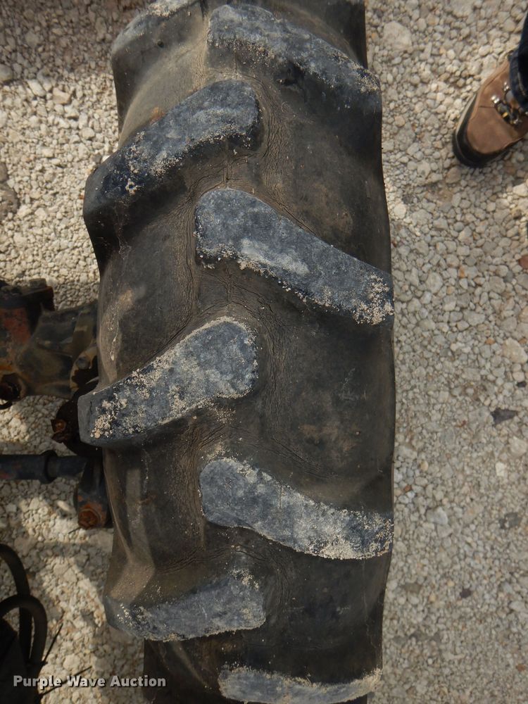 image for item DG4829 2004 Farm Pro 2430 MFWD tractor