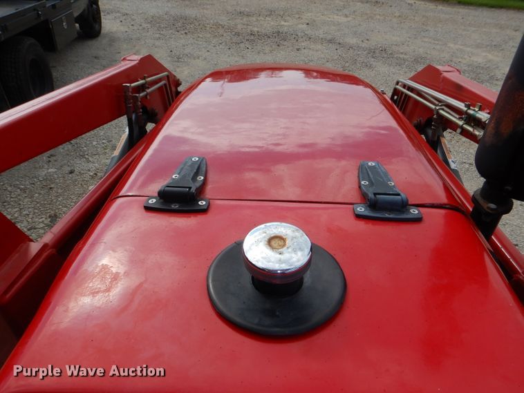 image for item DG4829 2004 Farm Pro 2430 MFWD tractor