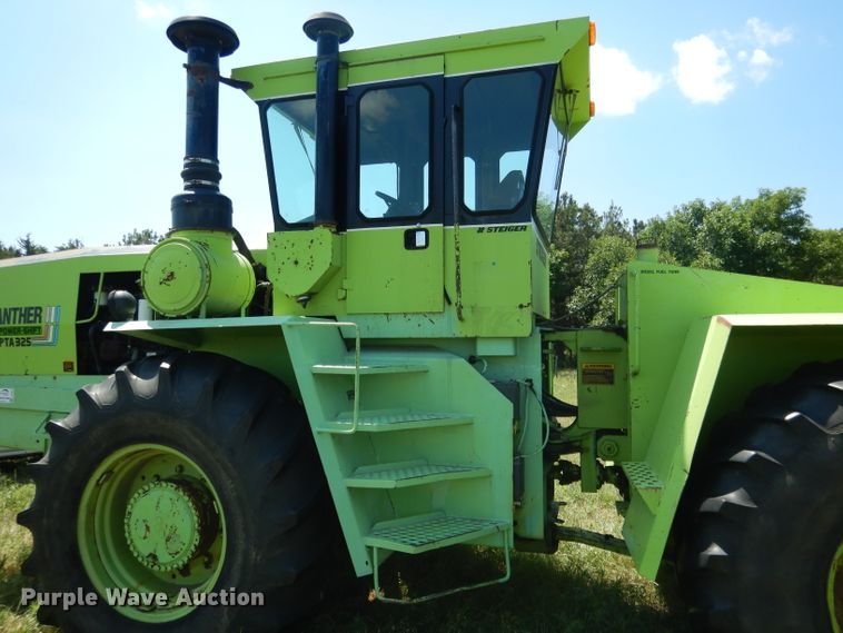image for item DG5815 1980 Steiger Panther III PTA325 4WD tractor